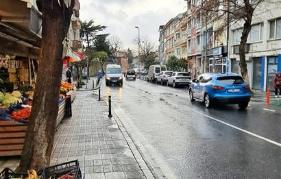 Üsküdar'da Merkezi Konumda, Cadde Üstü , Krediye Uygun Satılık!