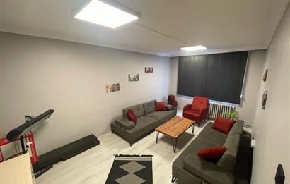 KIZILAY YEŞİLIRMAK SOKAKTA 2+1 ve SEKRETERYALI KİRALIK OFİS