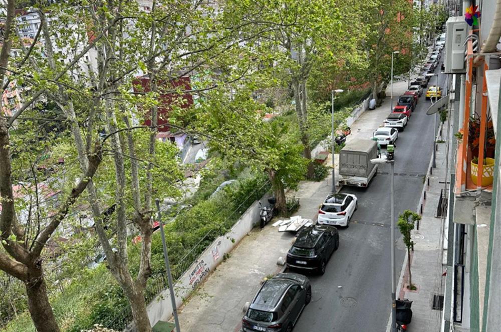 KURTULUŞ DERİCİLER SOKAKTA 2,5+1 KİRALIK DAİRE