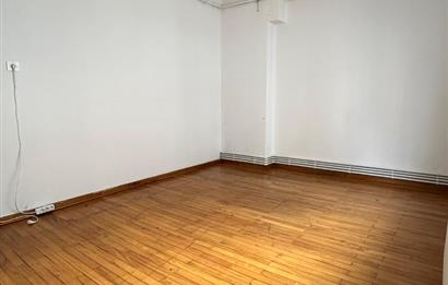 KURTULUŞ DERİCİLER SOKAKTA 2,5+1 KİRALIK DAİRE