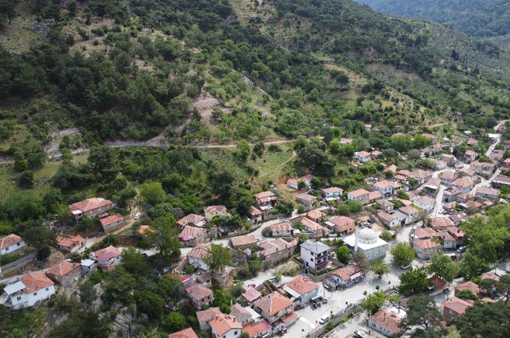 BURHANİYE SÜBEYLİDERE KÖYÜNDE 204 M2 İKİ KAT İMARLI KONUT ARSASI