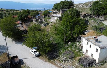 Burhaniye Kuyucak Köyünde Deniz Manzaralı Konut İmarlı Arsa