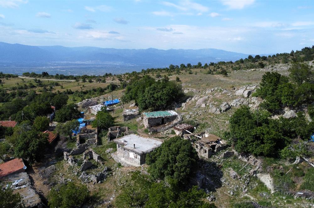 Burhaniye Kuyucak Köyünde Deniz Manzaralı Konut İmarlı Arsa