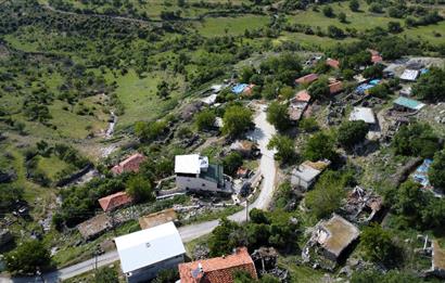 Burhaniye Kuyucak Köyünde Deniz Manzaralı Konut İmarlı Arsa
