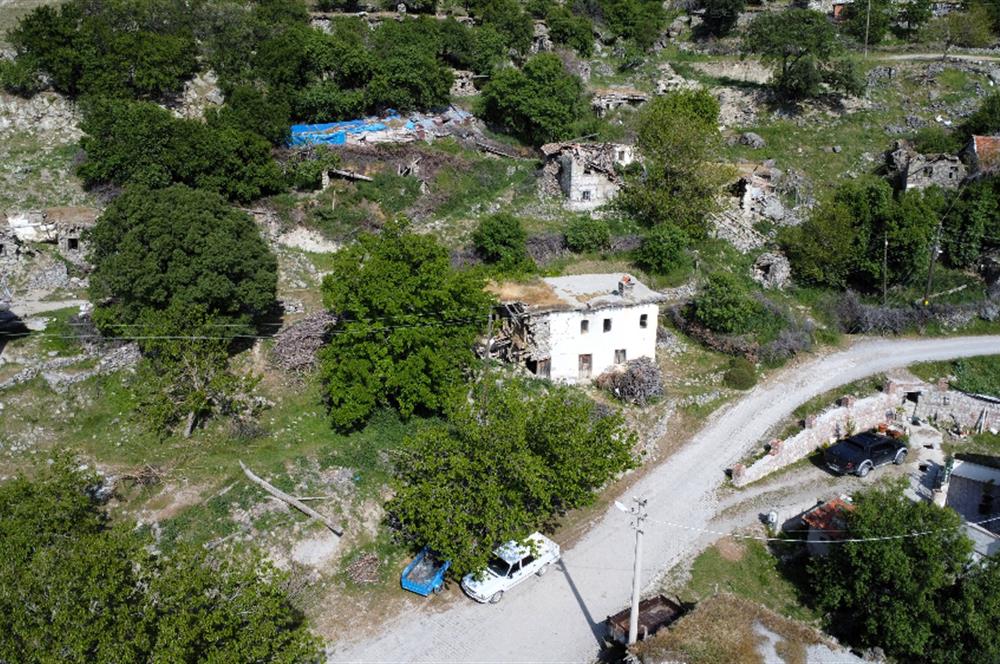 Burhaniye Kuyucak Köyünde Deniz Manzaralı Konut İmarlı Arsa