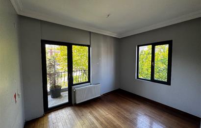Çekmeköy 5+1 satılık bahçeli villa