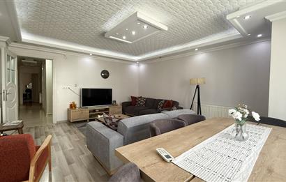CENTURY21 BAL'DAN BAHÇELİEVLER MH. UĞUR 2 SİTESİNDE LÜKS DAİRE