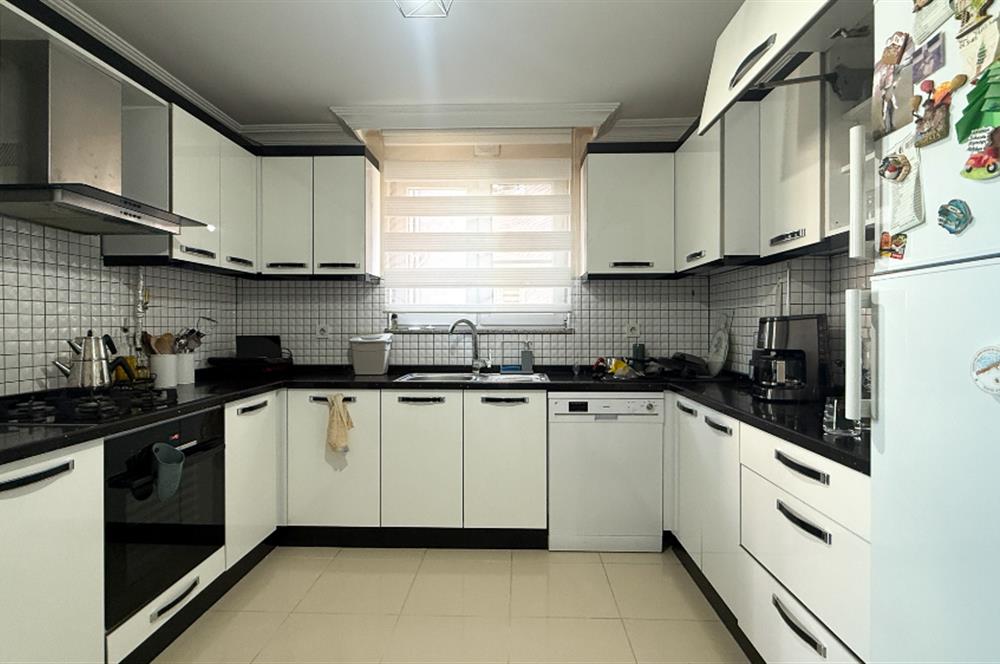 CENTURY21 BAL'DAN BAHÇELİEVLER MH. UĞUR 2 SİTESİNDE LÜKS DAİRE