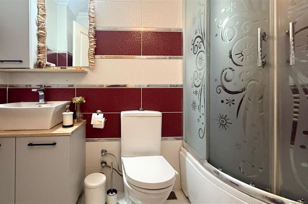 CENTURY21 BAL'DAN BAHÇELİEVLER MH. UĞUR 2 SİTESİNDE LÜKS DAİRE