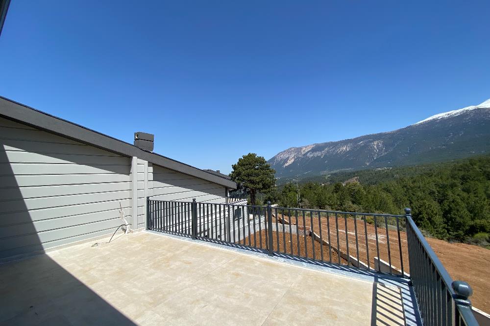 CENTURY21 Net'ten Cankurtaran'da Anahtar Teslim UltraLüx Villa