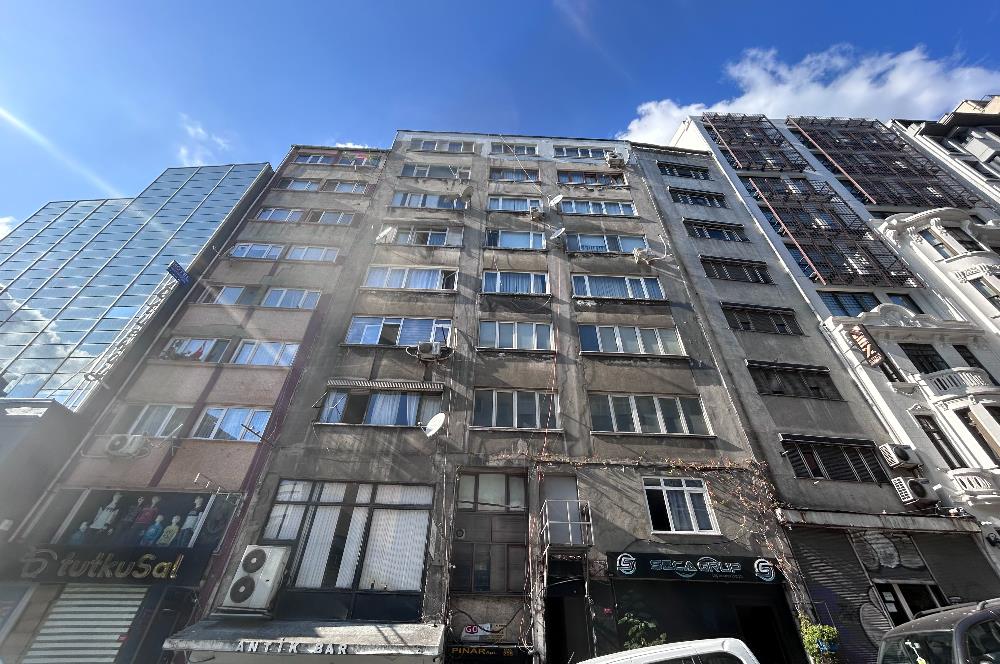 ŞİŞLİ DOLAPDERE CADDESİ ÜZERİNDE 1+1 ASANSÖRLÜ DAİRE