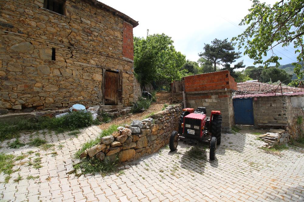 BURHANİYE SÜBEYLİDERE KÖYÜNDE 204 M2 İKİ KAT İMARLI KONUT ARSASI