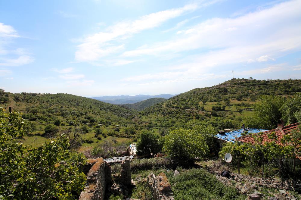 Burhaniye Kuyucak Köyünde Deniz Manzaralı Konut İmarlı Arsa