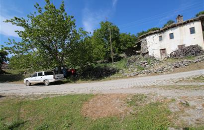 Burhaniye Kuyucak Köyünde Deniz Manzaralı Konut İmarlı Arsa