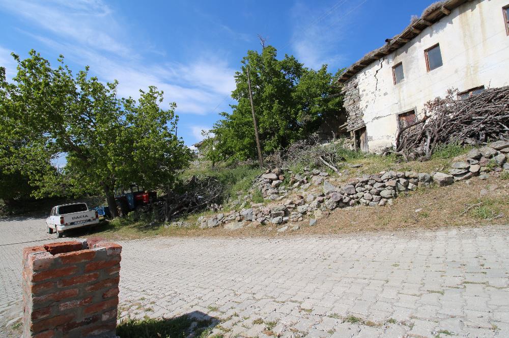 Burhaniye Kuyucak Köyünde Deniz Manzaralı Konut İmarlı Arsa