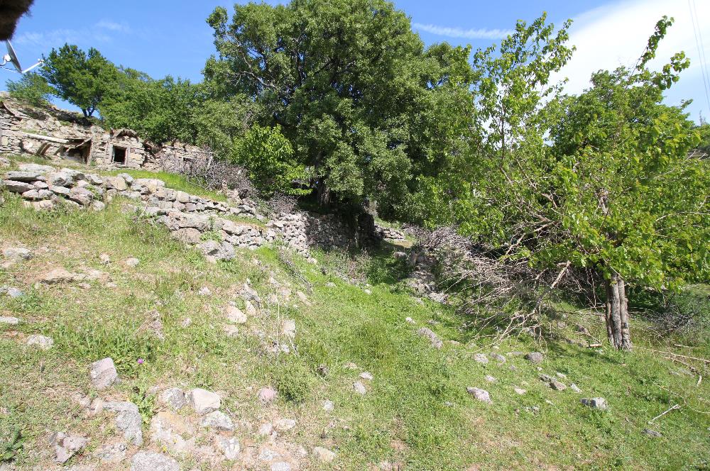 Burhaniye Kuyucak Köyünde Deniz Manzaralı Konut İmarlı Arsa