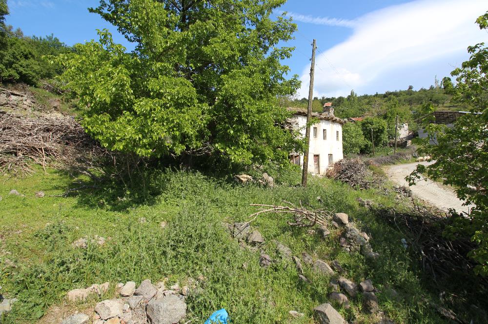 Burhaniye Kuyucak Köyünde Deniz Manzaralı Konut İmarlı Arsa