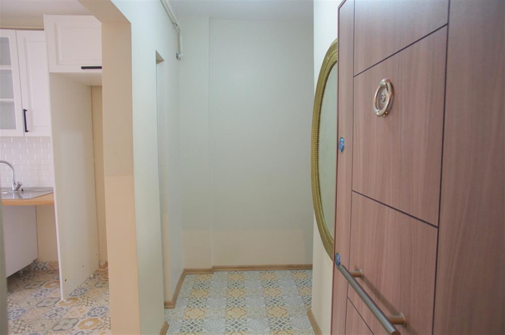 TÜLAY ÖZKÖK'TEN MODA YENİLENMİŞ ARA KAT KİRALIK DAİRE
