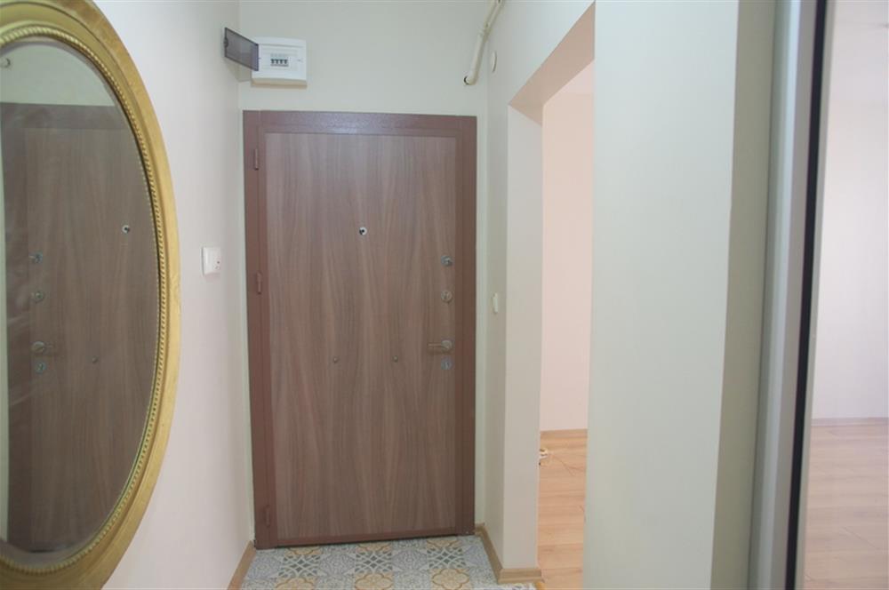 TÜLAY ÖZKÖK'TEN MODA YENİLENMİŞ ARA KAT KİRALIK DAİRE