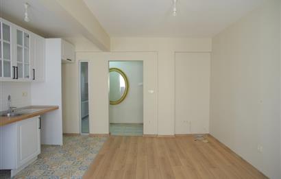 TÜLAY ÖZKÖK'TEN MODA YENİLENMİŞ ARA KAT KİRALIK DAİRE