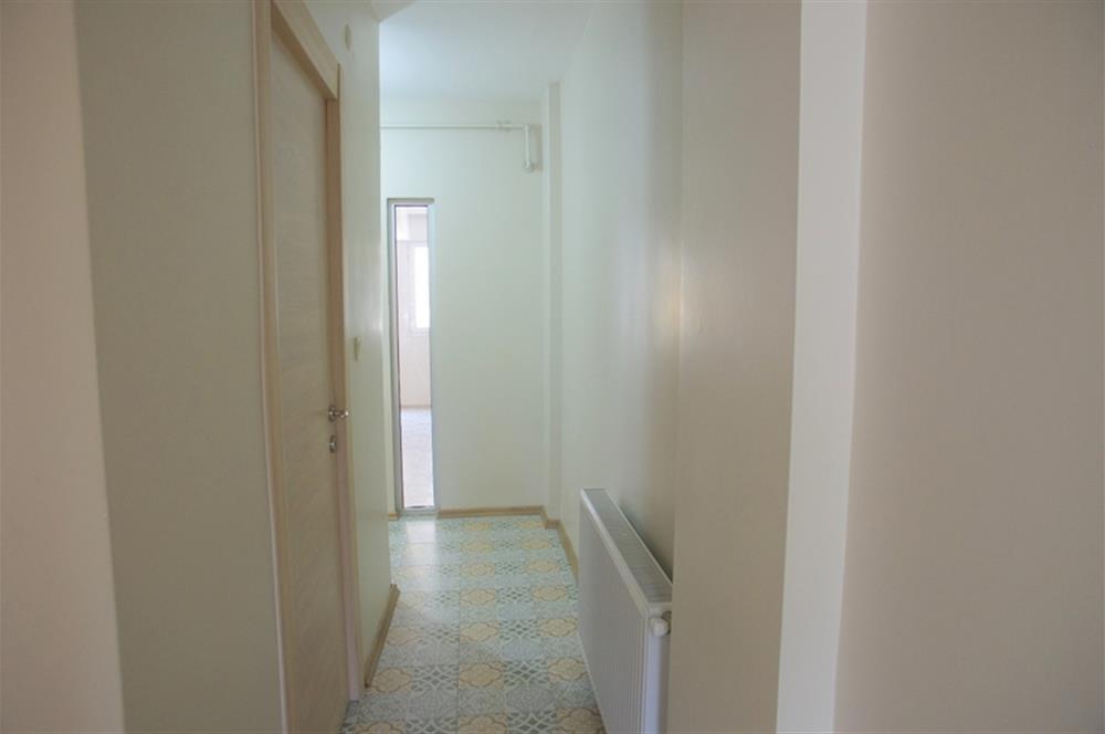 TÜLAY ÖZKÖK'TEN MODA YENİLENMİŞ ARA KAT KİRALIK DAİRE