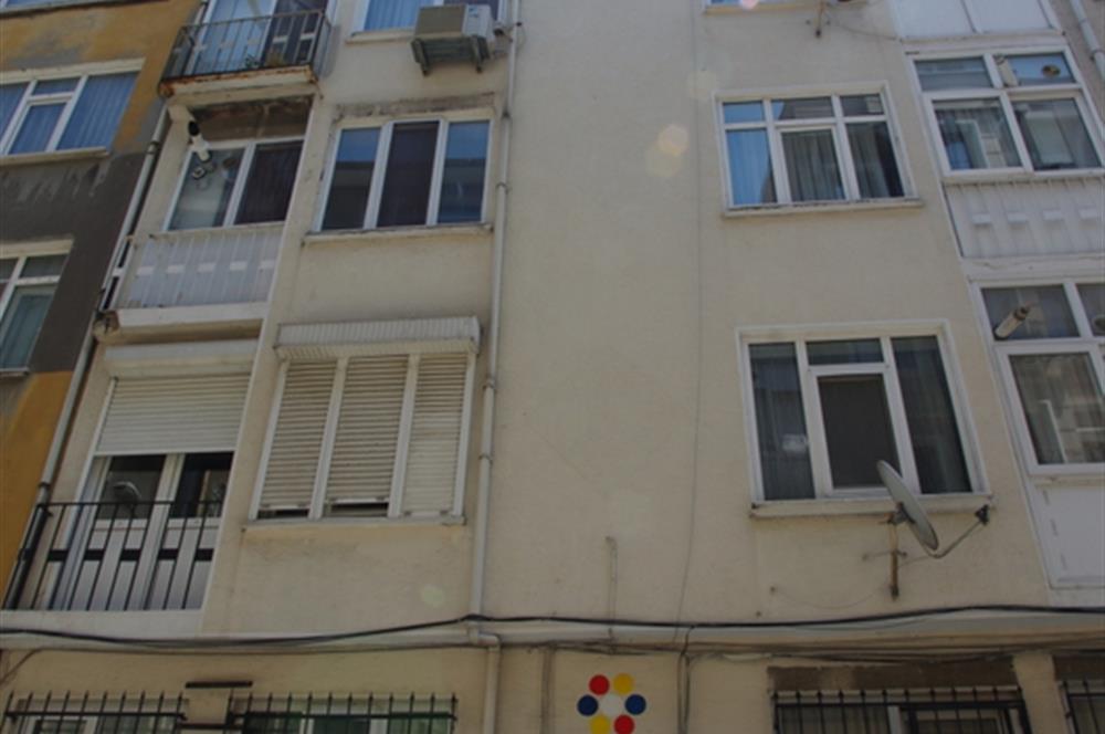 TÜLAY ÖZKÖK'TEN MODA YENİLENMİŞ ARA KAT KİRALIK DAİRE