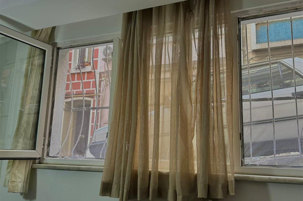 TAKSİME 10 DK MESAFEDE FULL EŞYALI AİRBNB RUHSATLI SATILIK DAİRE