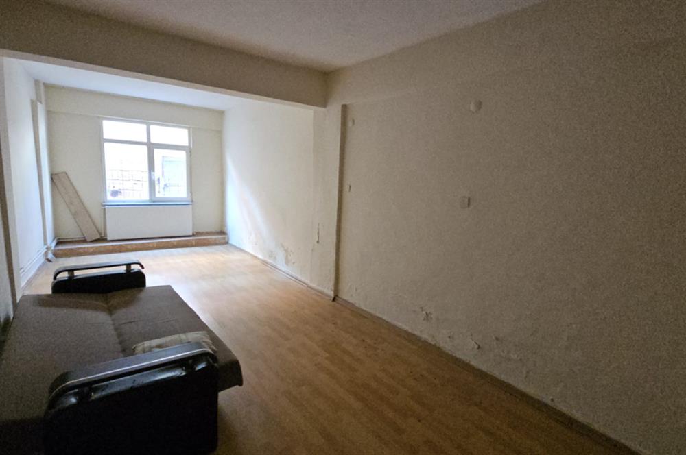 Maltepe Esenkent Mahallesi nde 2+1 Giriş Kat Kiralık Daire