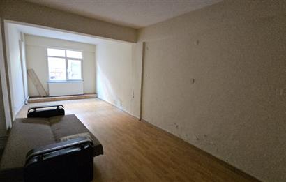 Maltepe Esenkent Mahallesi nde 2+1 Giriş Kat Kiralık Daire