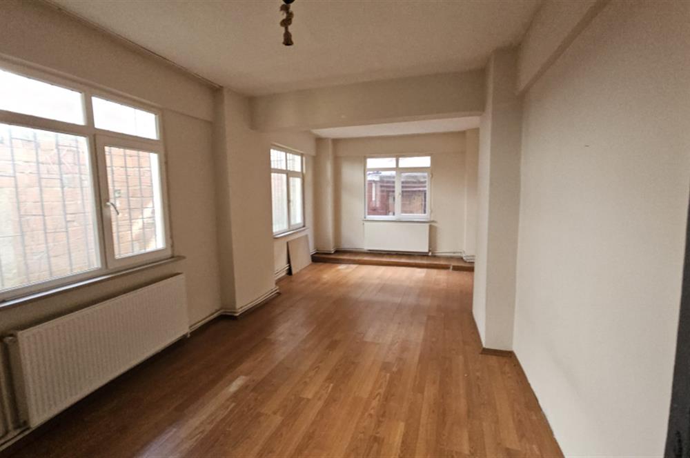 Maltepe Esenkent Mahallesi nde 2+1 Giriş Kat Kiralık Daire