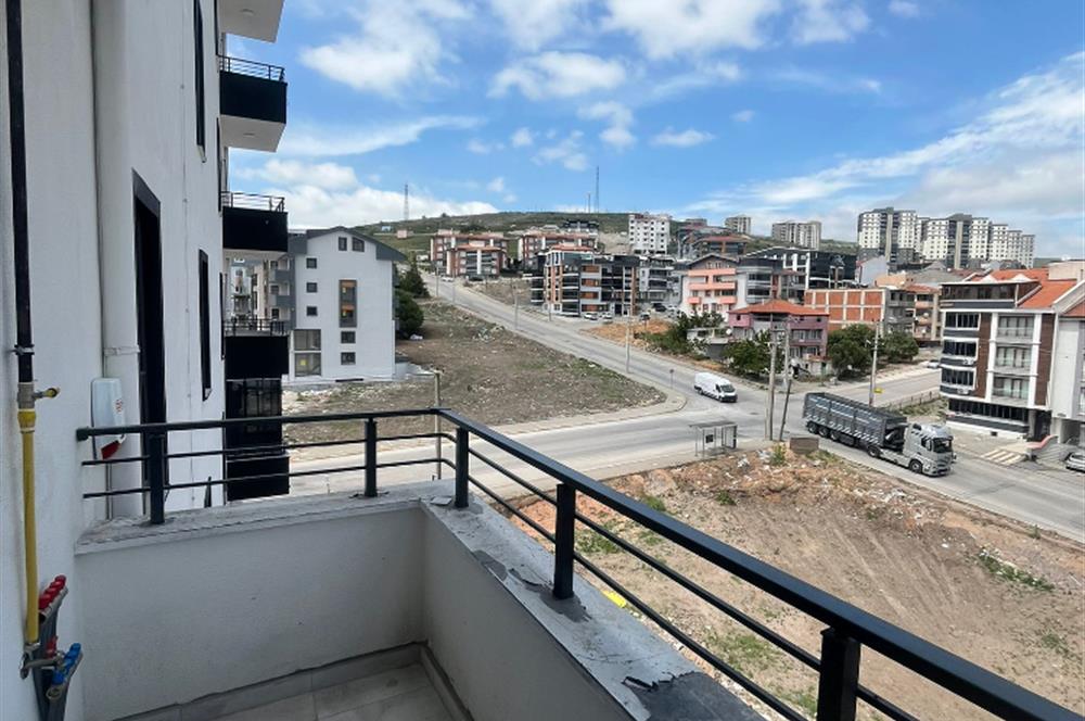 C21 LOCADAN OKULLAR BÖLGESİ MİLLENİUM LİFE' DA SATILIK 2+1 DAİRE