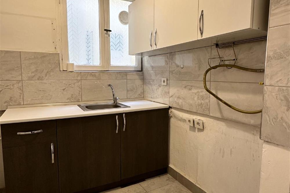 KURTULUŞ DERİCİLER SOKAKTA 2,5+1 KİRALIK DAİRE