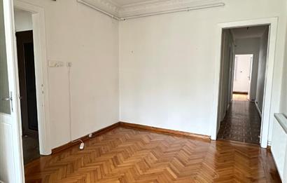 KURTULUŞ DERİCİLER SOKAKTA 2,5+1 KİRALIK DAİRE