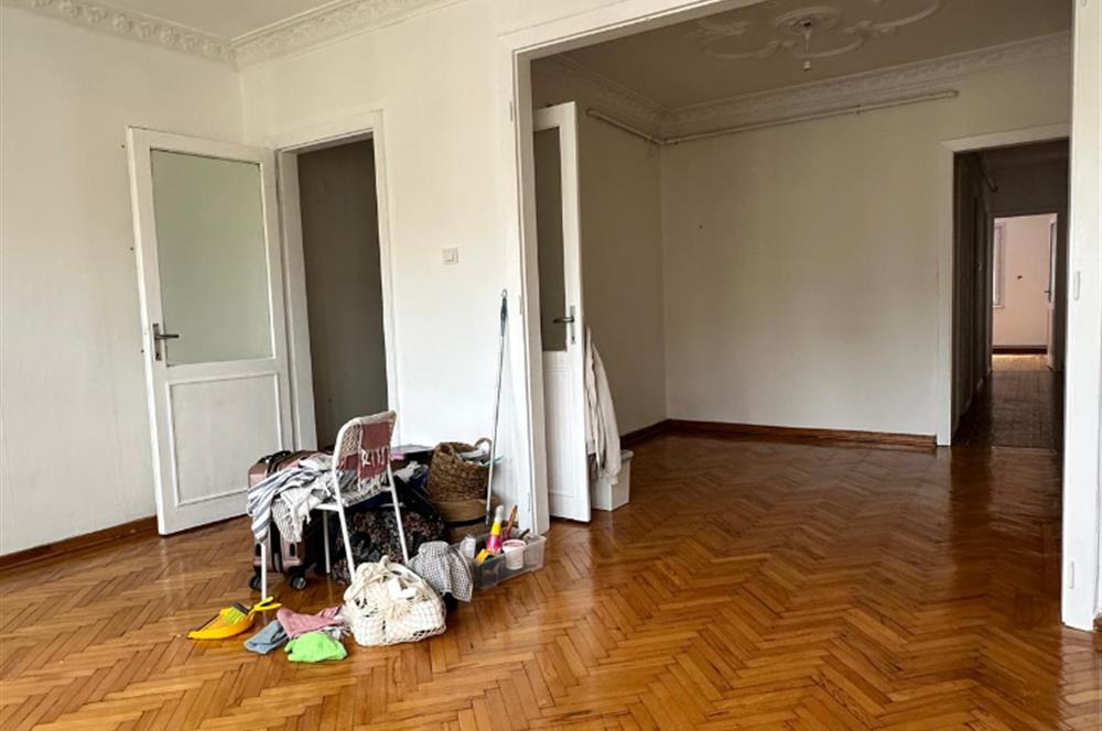 KURTULUŞ DERİCİLER SOKAKTA 2,5+1 KİRALIK DAİRE