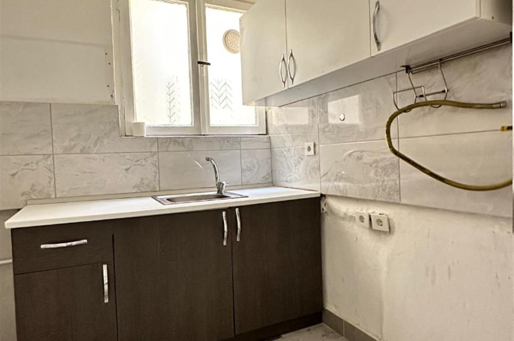 KURTULUŞ DERİCİLER SOKAKTA 2,5+1 KİRALIK DAİRE
