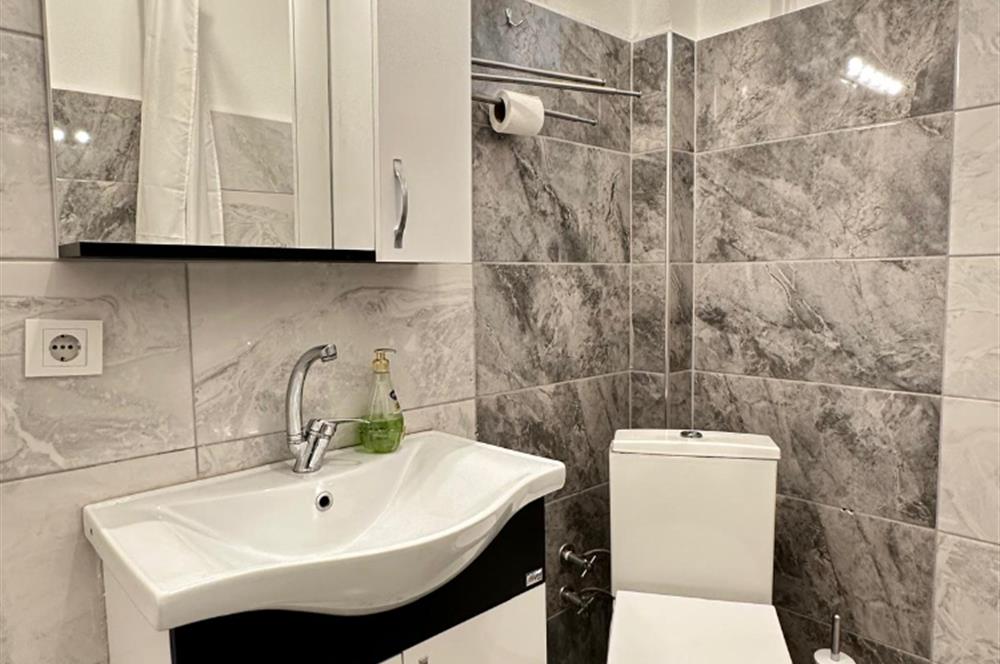 KURTULUŞ DERİCİLER SOKAKTA 2,5+1 KİRALIK DAİRE