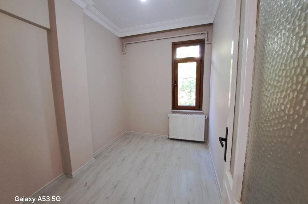 İdealtepe'de Metroya 5 Dk ,Geniş Cepheli Kiralık 3+1 Daire