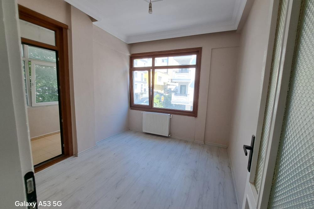 İdealtepe'de Metroya 5 Dk ,Geniş Cepheli Kiralık 3+1 Daire