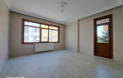 İdealtepe'de Metroya 5 Dk ,Geniş Cepheli Kiralık 3+1 Daire