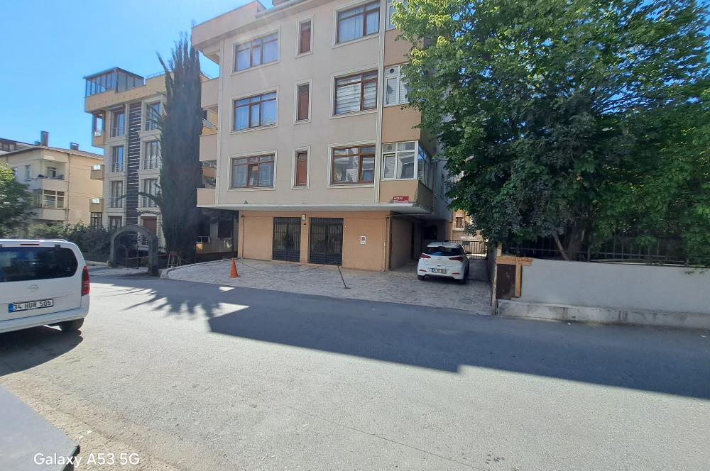 İdealtepe'de Metroya 5 Dk ,Geniş Cepheli Kiralık 3+1 Daire