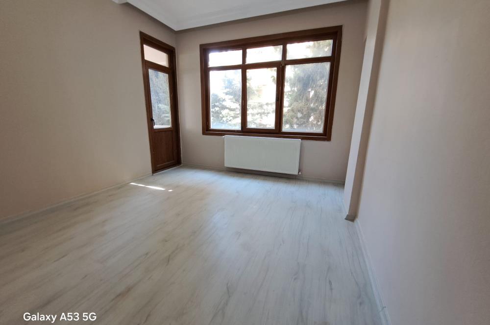 İdealtepe'de Metroya 5 Dk ,Geniş Cepheli Kiralık 3+1 Daire