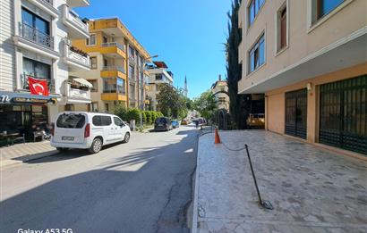 İdealtepe'de Metroya 5 Dk ,Geniş Cepheli Kiralık 3+1 Daire