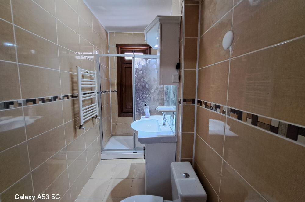 İdealtepe'de Metroya 5 Dk ,Geniş Cepheli Kiralık 3+1 Daire