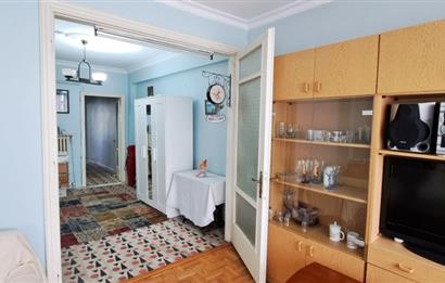 Üsküdar'da Merkezi Konumda, Cadde Üstü , Krediye Uygun Satılık!