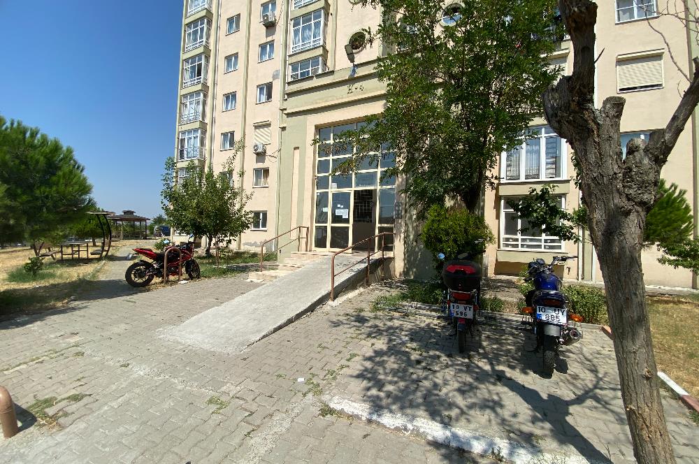 CENTURY21 BAL'DAN EŞYALI- KİRACILI,ARAKAT SATILIK EŞYALI 1+1