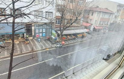 Üsküdar'da Merkezi Konumda, Cadde Üstü , Krediye Uygun Satılık!