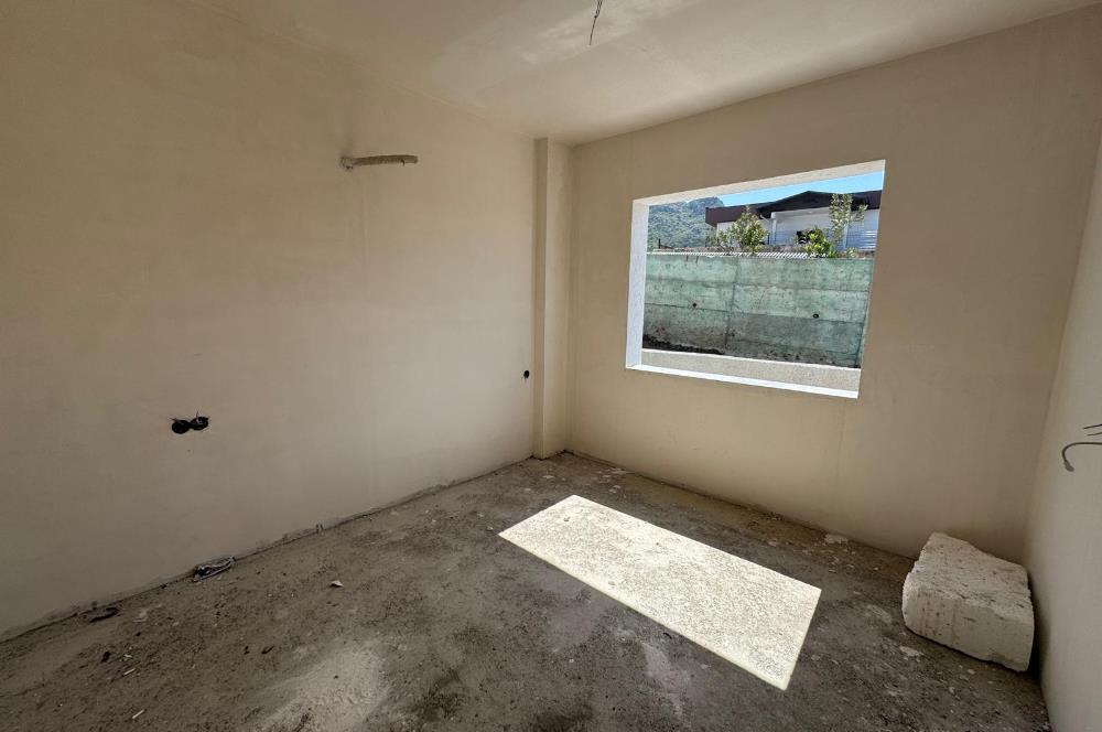 BODRUM TURGUTREİS’TE MUHTEŞEM MANZARALI HAVUZLU SİTEDE PROJEDEN SATILIK DAİRELER