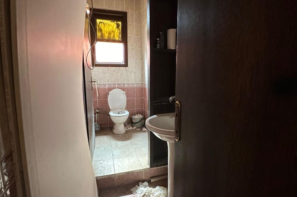 Kadıköy Hasanpaşa Ana Cadde Üzerinde Tabela Değeri Yüksek Bin