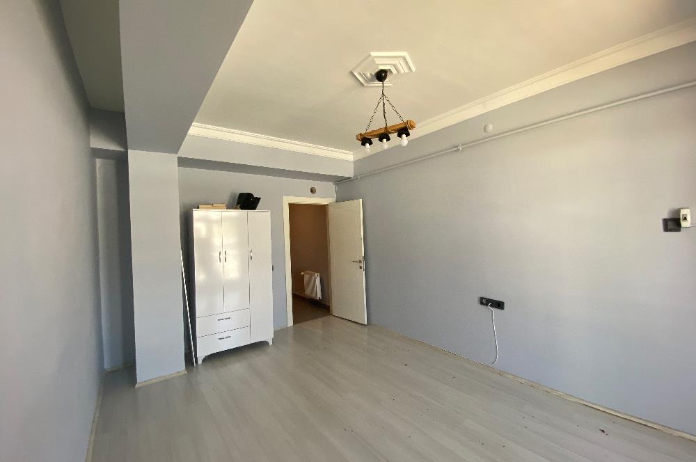 İstiklal Mahallesi Satılık 1+0 Daire