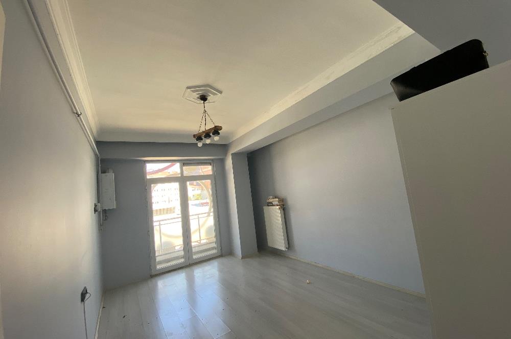 İstiklal Mahallesi Satılık 1+0 Daire